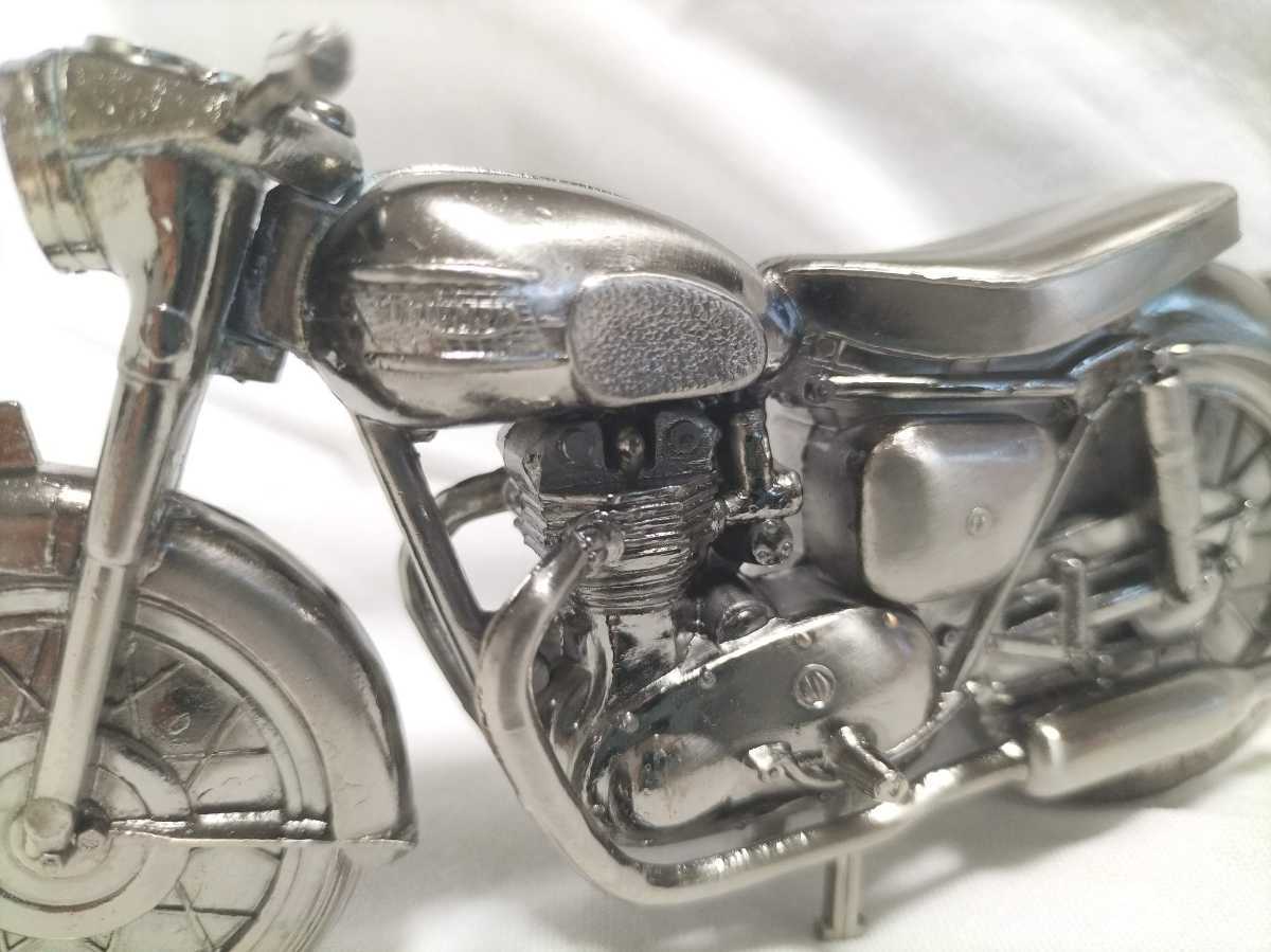レッドバロン・世界の名車シリーズ TRIUMPH T120Bonneville