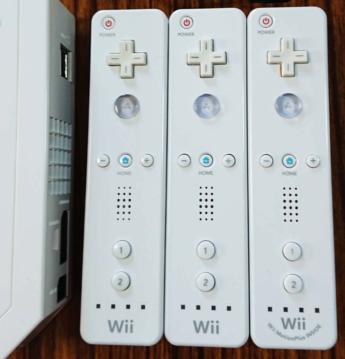 Wii 動作確認済み Nintendo - by 本体一式＋ソフト6本セット U 本体のみ 内蔵ソフトあり 動作確認済の通販 本体 動作確認済 の通販 wiiソフト 60日保証キャンペーン中好きなソフトが1本一緒に届く ソフト19