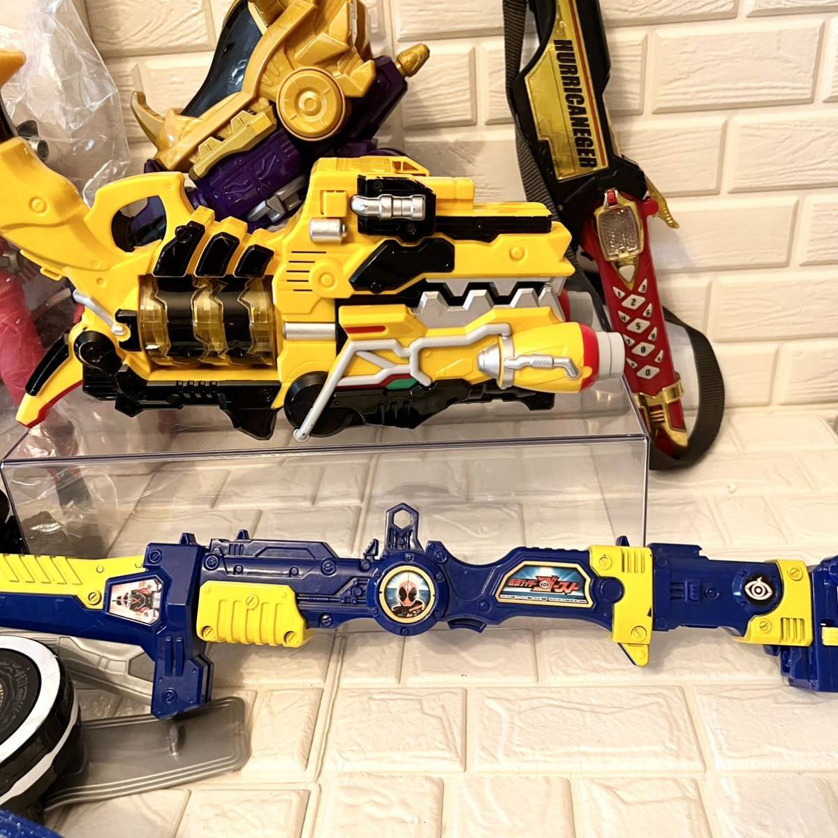 Mo70 仮面ライダー 戦隊シリーズ 玩具 まとめセット ウォッチ 変身銃 武器 剣 ジオウ など 品も含まれる 仮面ライダー 売買されたオークション情報 Yahooの商品情報をアーカイブ公開 オークファン Aucfan Com