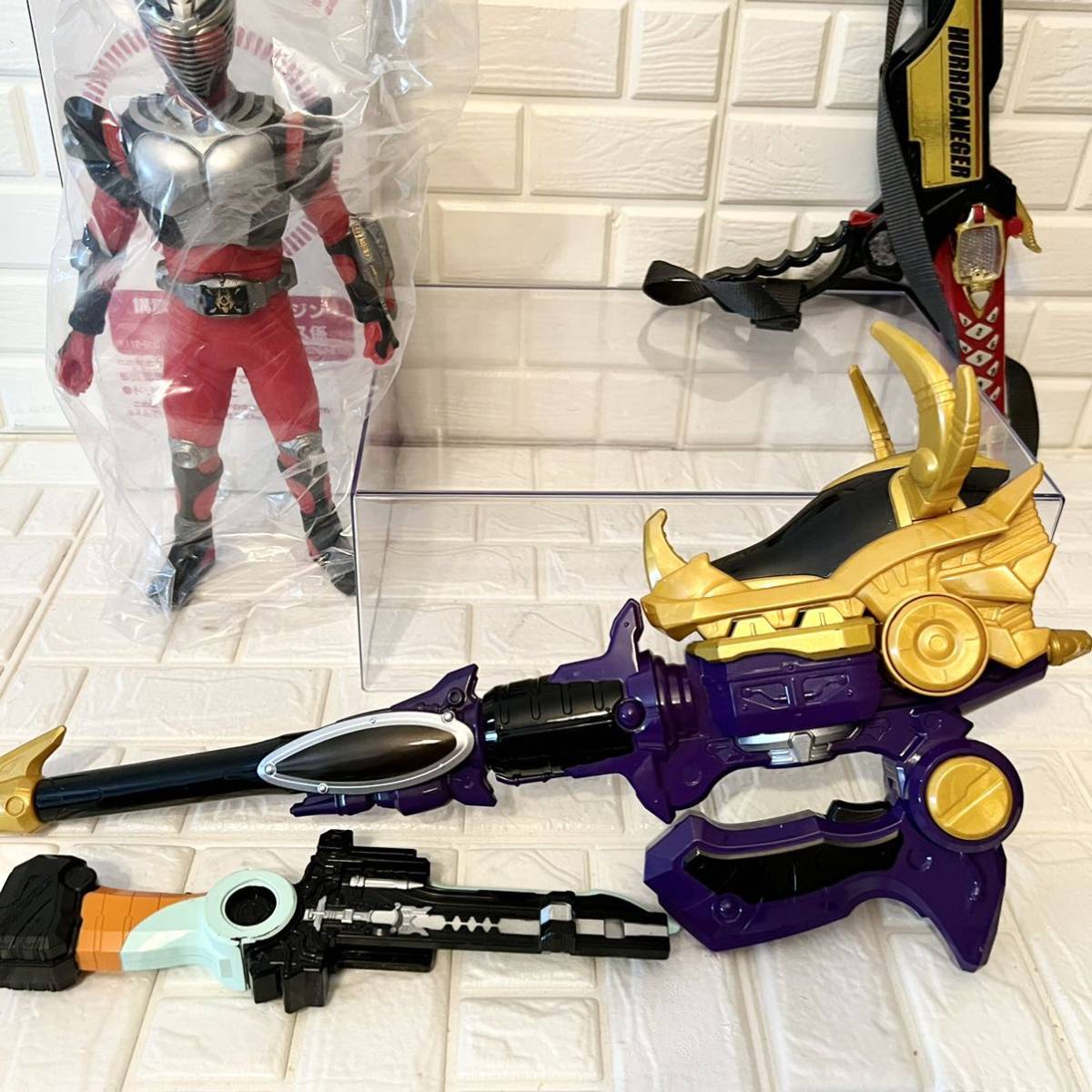 Mo70 仮面ライダー 戦隊シリーズ 玩具 まとめセット ウォッチ 変身銃 武器 剣 ジオウ など 品も含まれる 仮面ライダー 売買されたオークション情報 Yahooの商品情報をアーカイブ公開 オークファン Aucfan Com