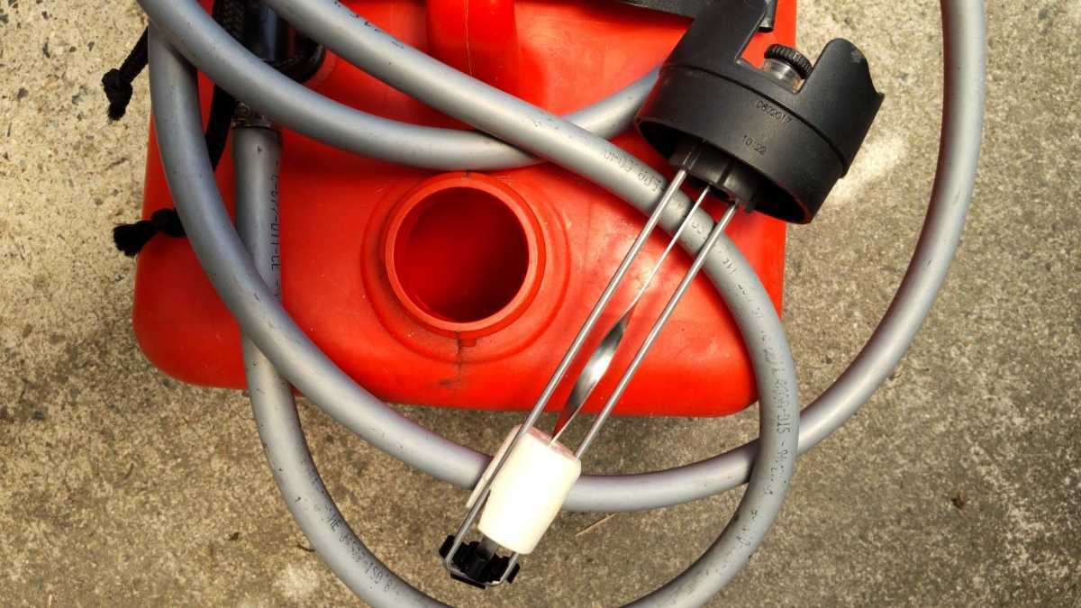 マーキュリー 8馬力 船外機 2ストローク 3B2 29年 ほぼ未使用 - 2ｽﾄﾛｰｸ 