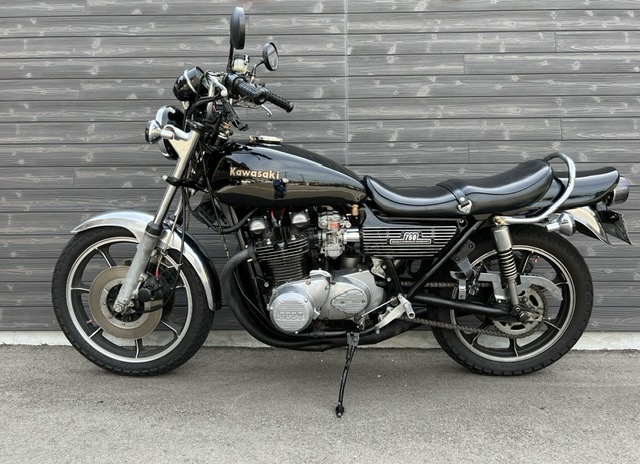 黒豆様 福岡発☆カワサキ 黒豆カスタム Z750D1 Z2 車台番号50番以内ド初期