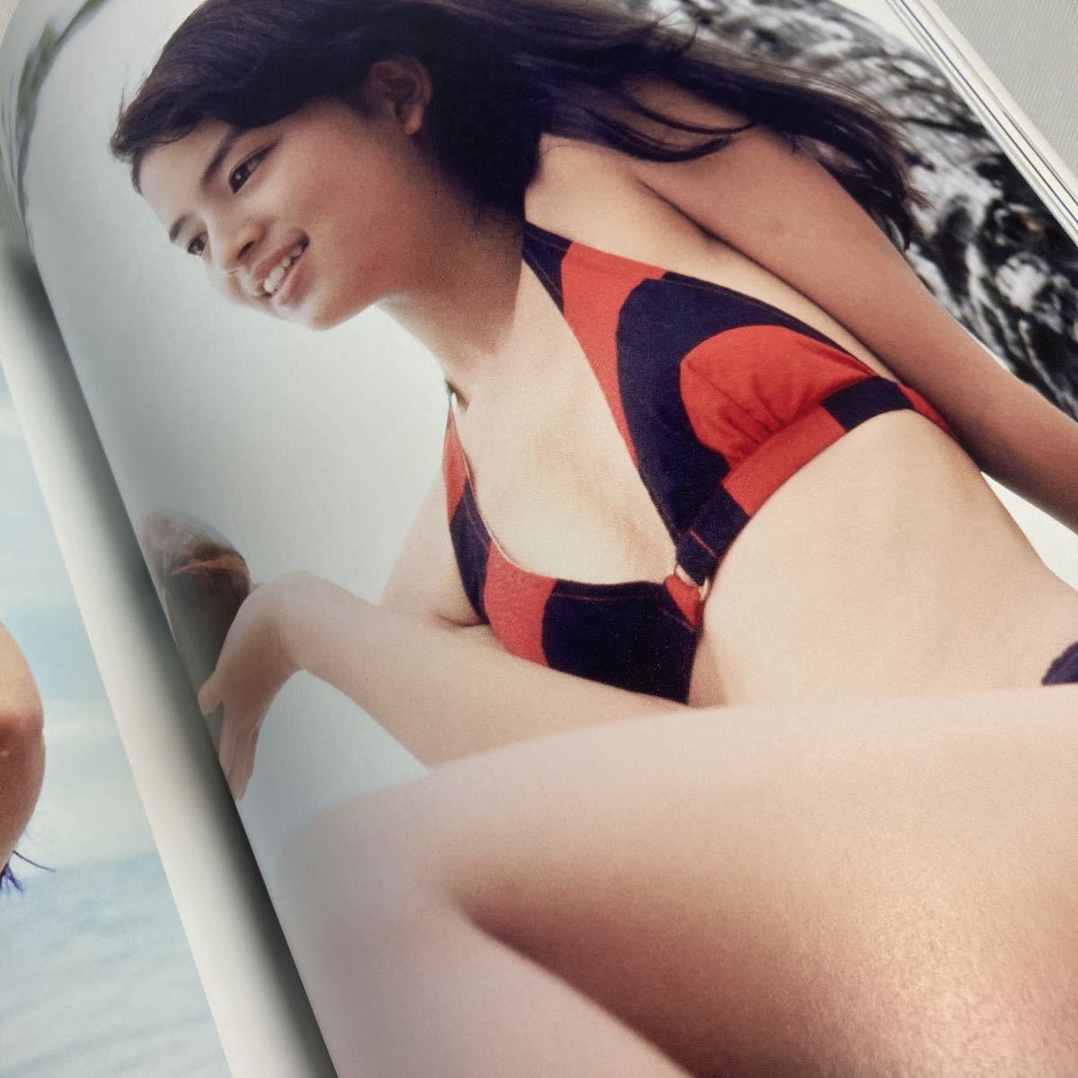 写真集 岡田奈々 水着セクシーshot あ行 売買されたオークション情報 Yahooの商品情報をアーカイブ公開 オークファン Aucfan Com