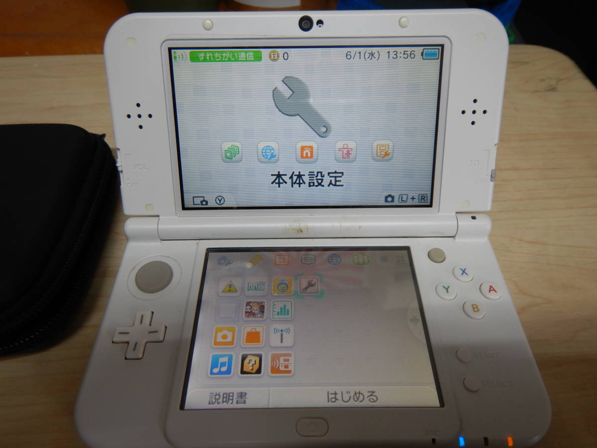 New ニンテンドー3DS LL本体 白 ソフト ケース付き タッチペン無し 
