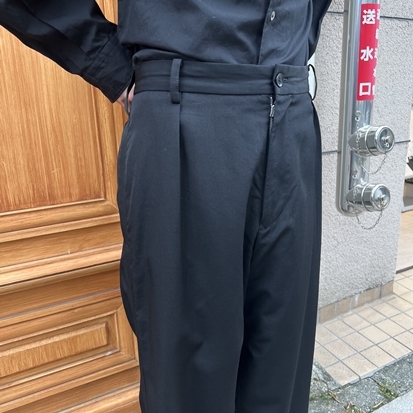 Yohji Yamamoto POUR HOMME ヨウジヤマモト プールオム HD-P32-100 ウールギャバジンテーパードパンツ 裾ボタン サイドライン　パンツ 4 Yohji Yamamoto | 2024-25 WINTER COLLECTION