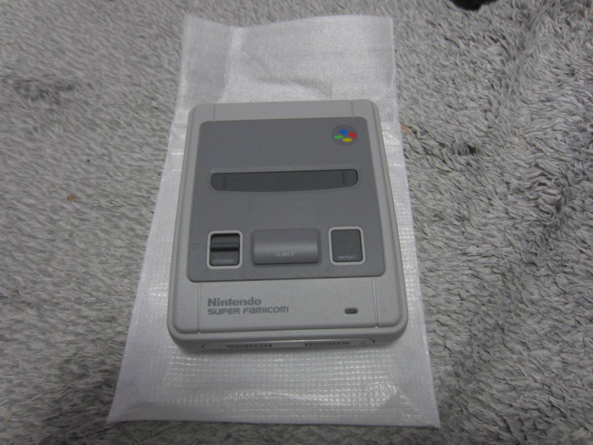 美品 ニンテンドー クラシックミニ スーパーファミコン 本体のみ 