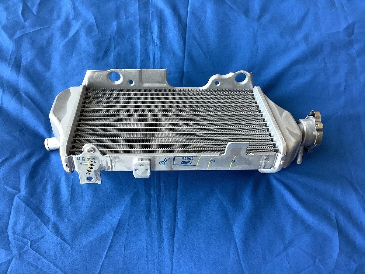カタログギフト CRF250RALLY MD44 2017 19010-KZZ-J01 CRF250L ラジエター 冷却器 MD38
