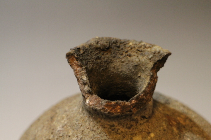 古信楽 『 丸徳利 』 一輪挿し 花入