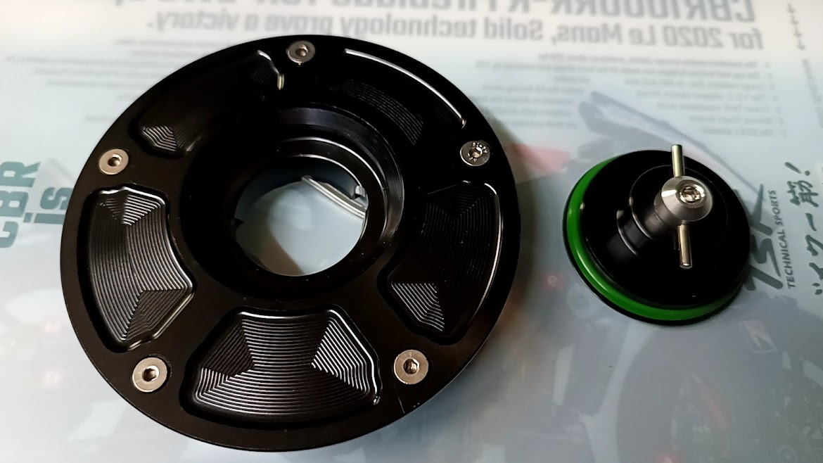 アコサットタンクキャップHONDA車汎用