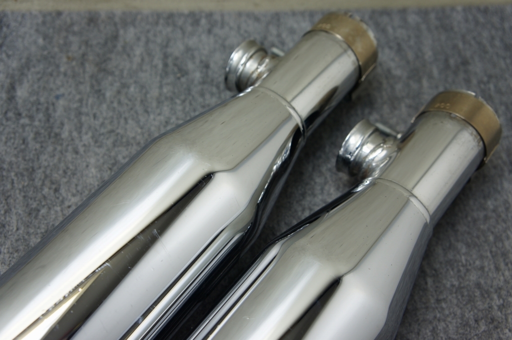 XL1200X/883/V/N/R/L/C スポーツスター北米仕様マフラー 64842-04