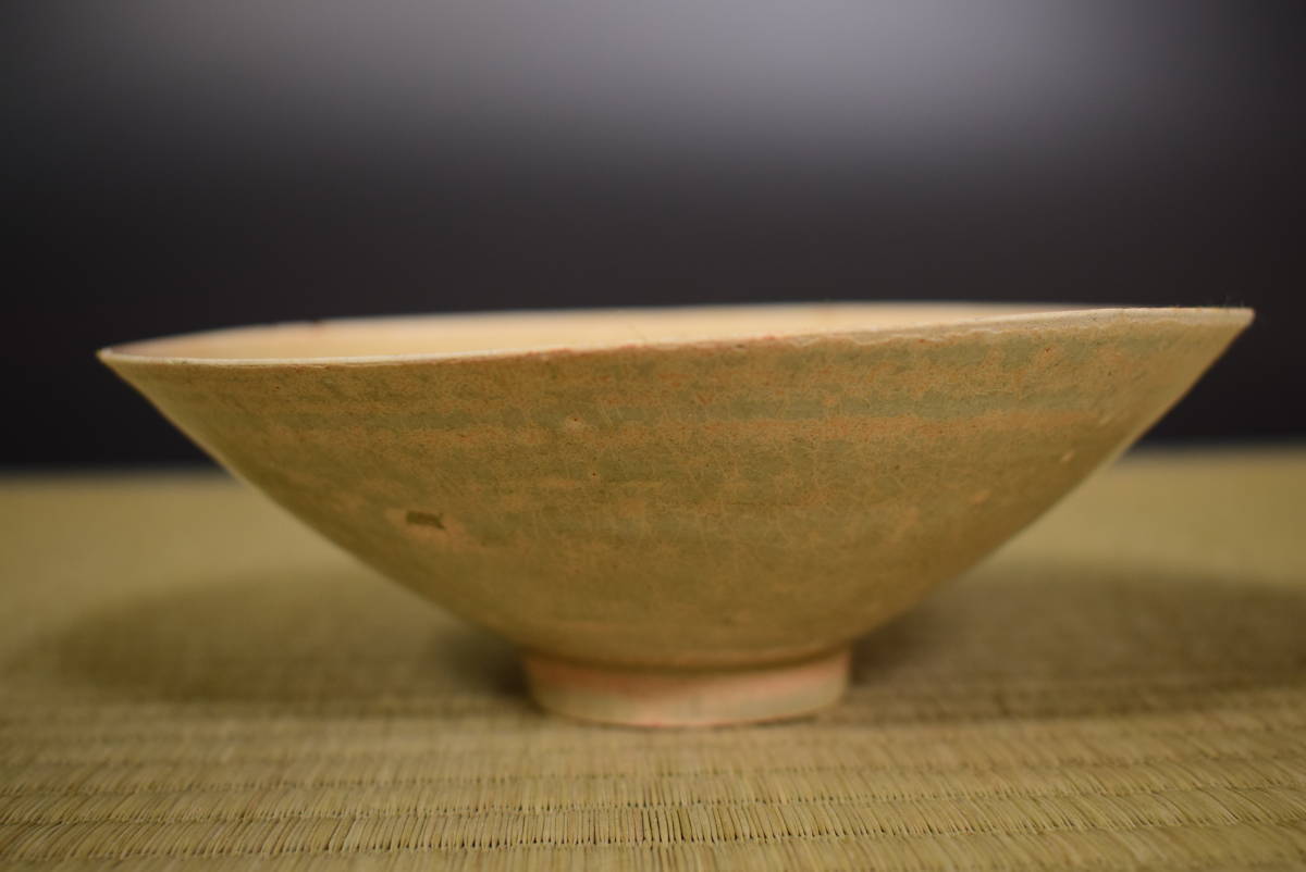 中国古玩 唐物 - 龍泉窯 和古美術収集家買出品 宋 青磁陰刻