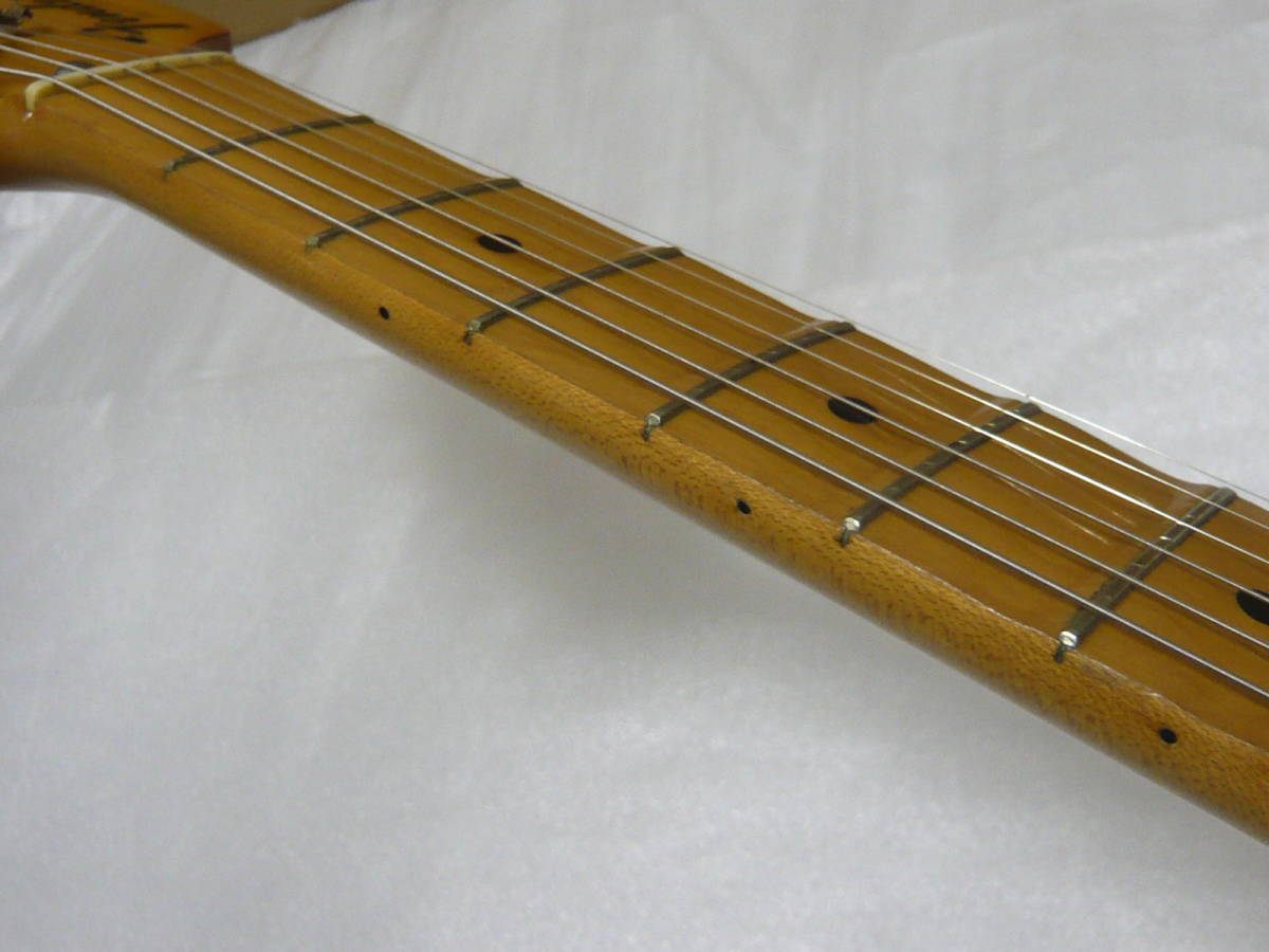 FENDER JAPAN ST72 フェンダージャパン スキャロップ Eシリアル