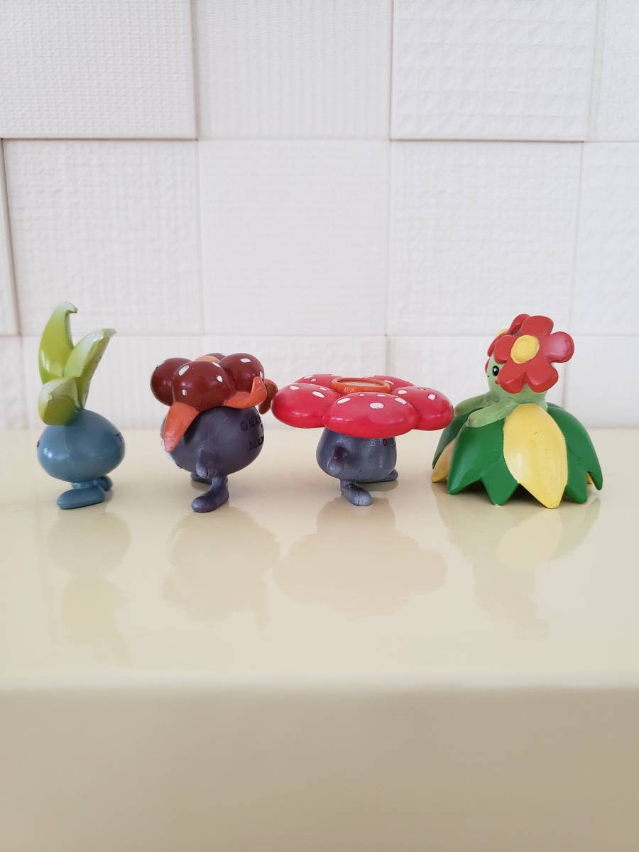 ナゾノクサ ラフレシア クサイハナ キレイハナ ポケモン モンコレ