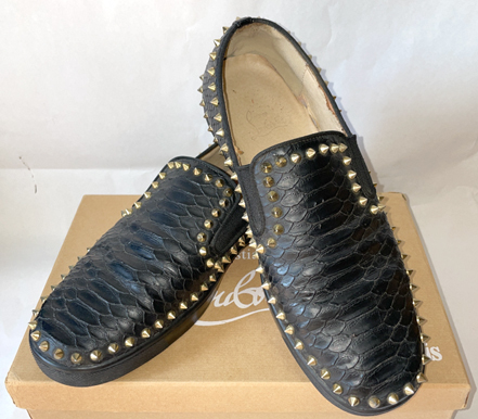 Christian スリッポン Louboutin スタッズ 黒 クリスチャンルブタン
