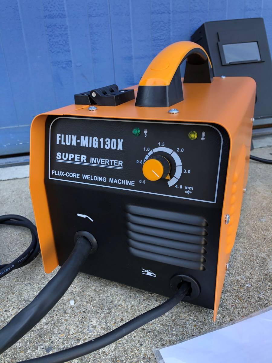 【数量限定，大人気】 髙品質ノンガス インバーター直流 半自動アーク溶接機/ 100A / MIG130Ｘ 単相100V ドリガーを握って放電仕様安全基準商品(半自動溶接機)｜売買されたオークション情報、yahooの商品情報をアーカ 半自動溶接機