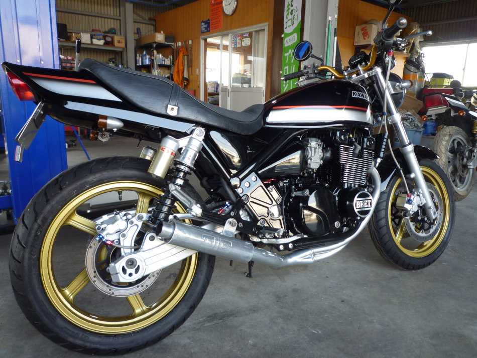 Kawasaki ゼファー400用 Gタイガー Cレッド/ブラック/シルバー 純正