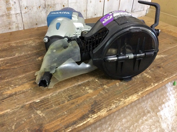 AN622 マキタ 65mm ケース付 中古 常圧釘打機 エア釘打 makita (マキタ) 常圧 動作確認済 コイルネイラ | - (常圧) 65mmエア釘打