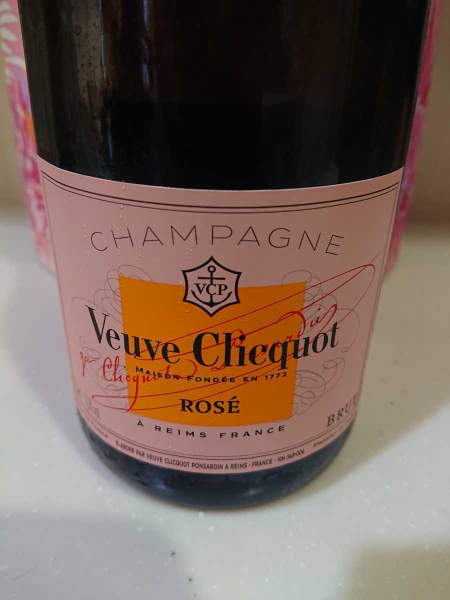 即決］Veuve Clicquot(ヴーヴ・クリコ) ローズ シャンパン ロゼ(赤