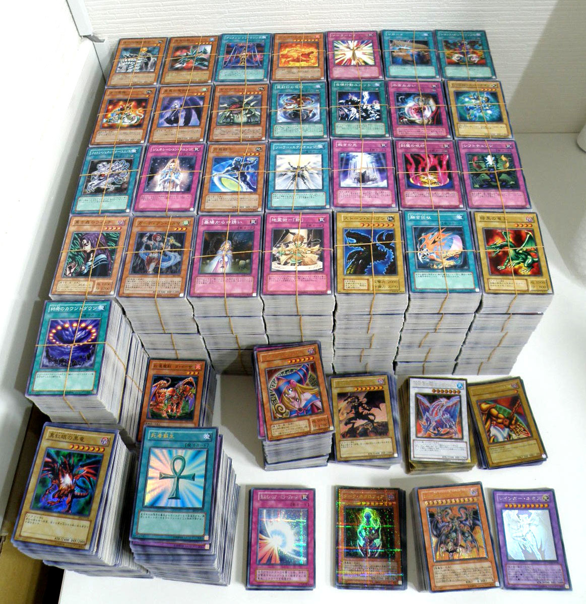 遊戯王　スーパーレア　ウルトラレア　SR UR まとめ売り1000枚以上 遊戯王大量まとめ売り！スーパーレア以上のみ1000枚以上！SR以上1