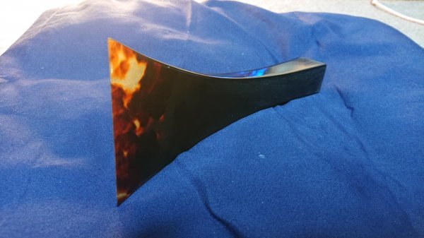 高級 本鼈甲撥 撥 津軽三味線 メルカリ 紅木台 極厚べっ甲 バチ三味線 