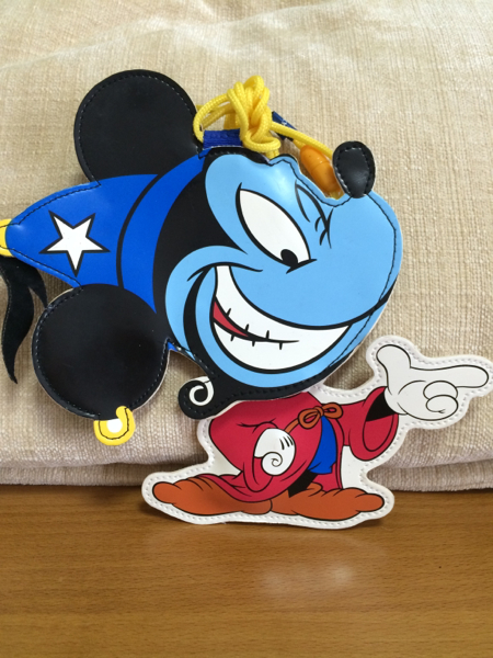 ディズニー ミッキー ジーニー パスケース Tds ソーサラー ディズニー 売買されたオークション情報 Yahooの商品情報をアーカイブ公開 オークファン Aucfan Com