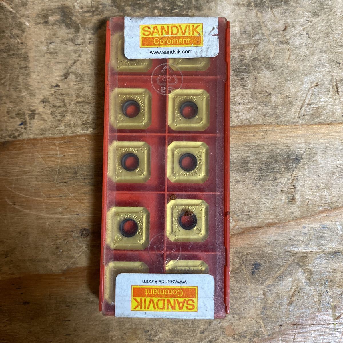 人気，大得価 品 サンドビック SANDVIK コロミル245用チップ 旋盤チップ R245-12 T3 E-ML 1025 CoroKey 1ケース 10個入り 送料370 レ(精密加工旋盤)｜売買されたオークション情報、yahooの商品情報をアーカイブ公開 - オ 鉄工用