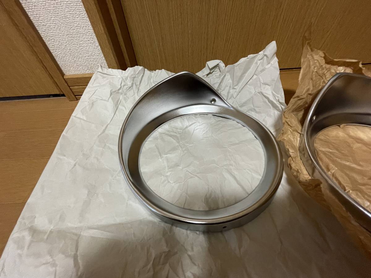 日産ダットサンフェアレディSR311 ヘッドランプリム左右 梨地 16inch 