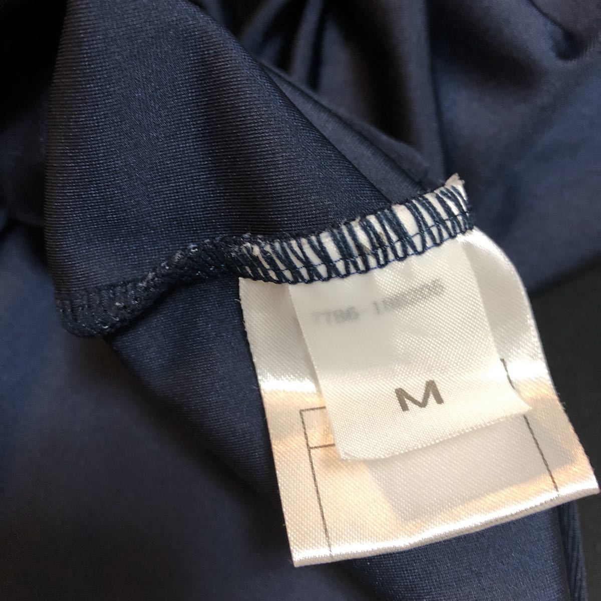 美品　スクール水着　ラッシュガード 小学生高学年　　　　140〜150_4