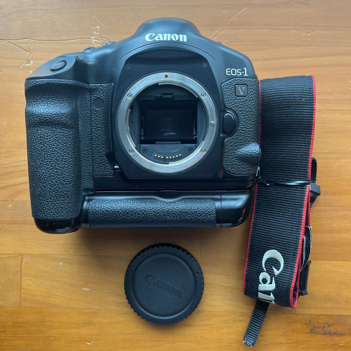 Canon EOS-1V PB-E1付 動作品 Canon - EOS-1V 1V, 価格比較 通販