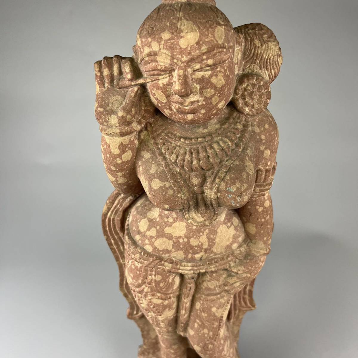 仏教美術 女神 石像 石彫 石造 約7.4kg仏像 ガンダーラ 石仏 チベット
