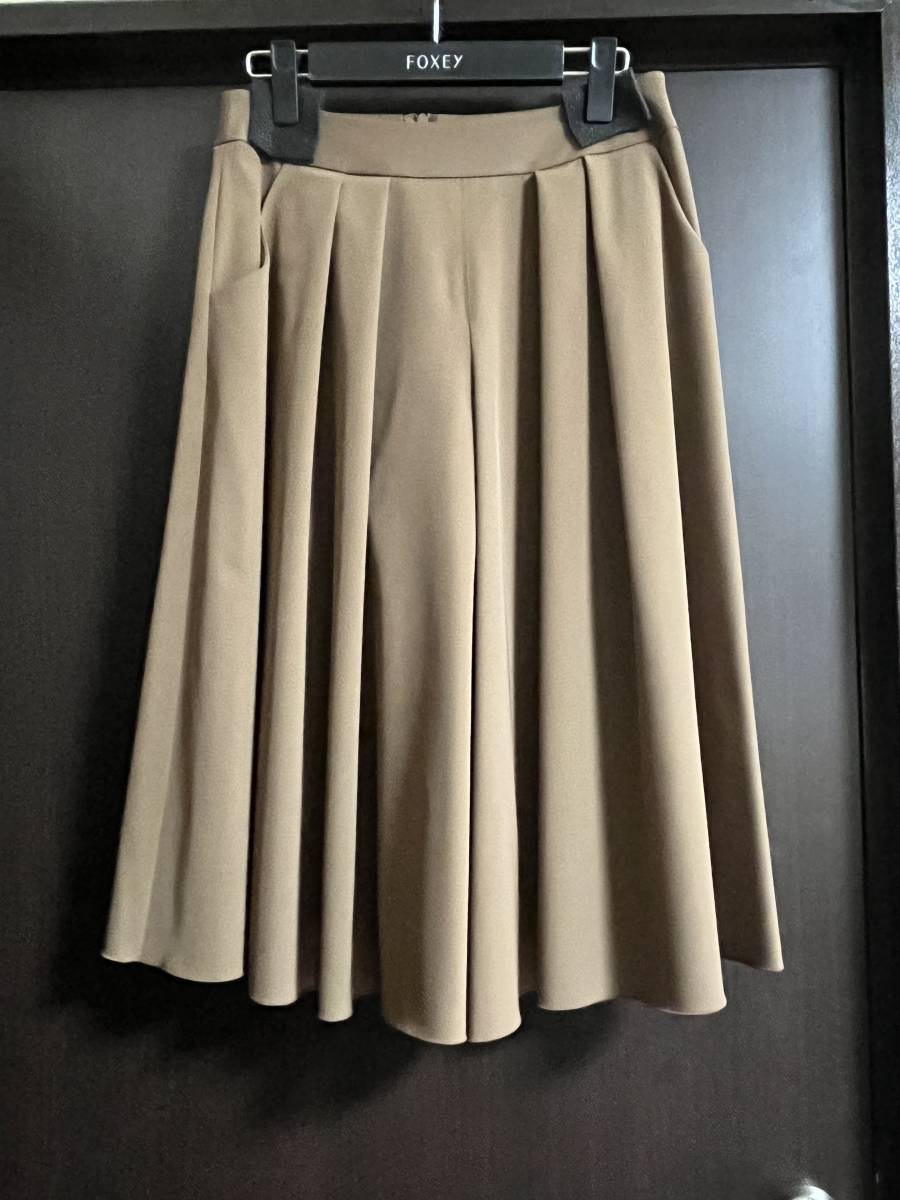 超激得，豊富な FOXEY DAISY LIN パンツ 40サイズ ブラウン フォクシー デイジーリン(ボトムス)｜売買されたオークション情報、yahooの商品情報をアーカイブ公開 - オークファン 女性用