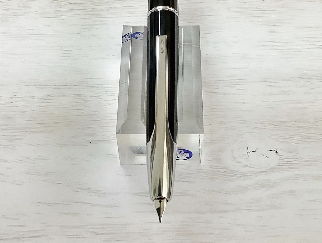 希少品】 パイロット 旧キャップレス 多角形デザイン 万年筆 PILOT