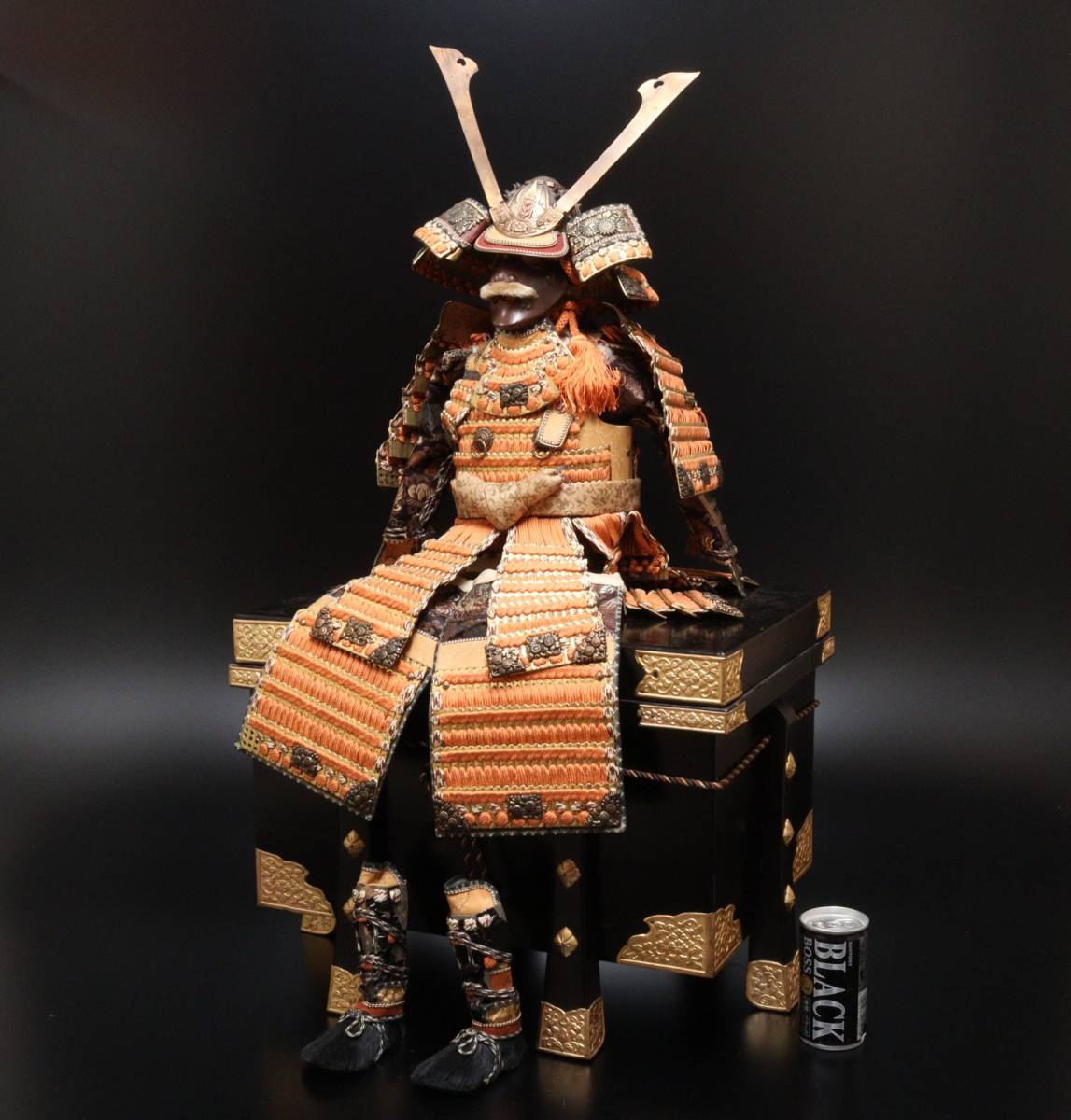 5月人形　鎧武者　お飾り K411 五月人形 武者人形 鎧 兜 飾り 上物 ミニ等身大飾り(五月人形