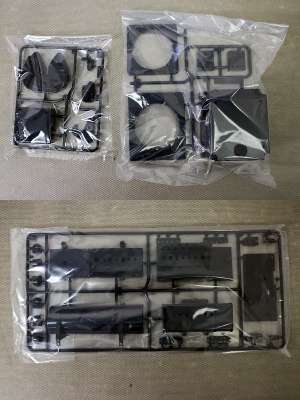 □中古・未組立品□タミヤ RCビックトラック・オプション & スペア