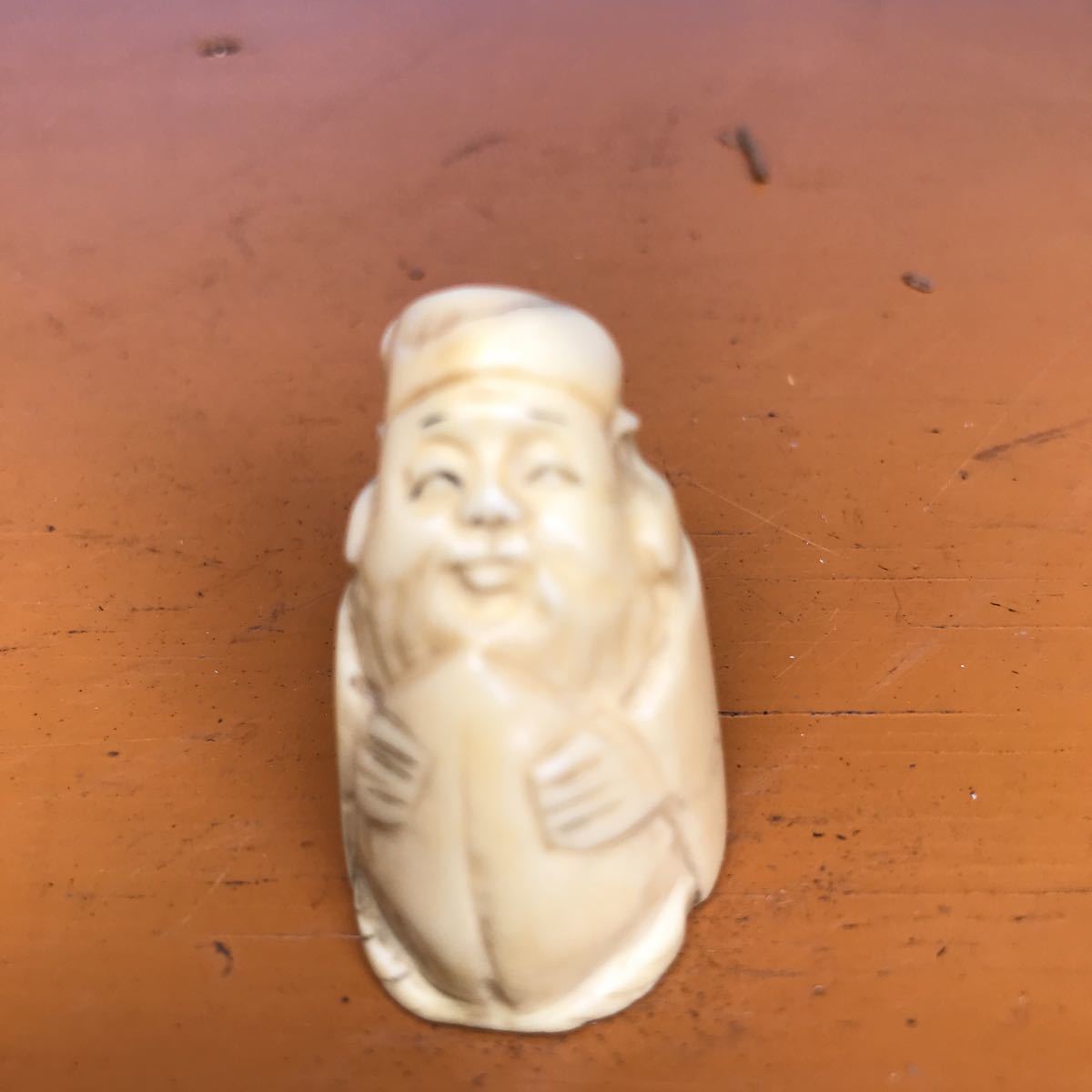 ◆象牙風 象牙調 天然素材 七福神 恵比寿様? 大黒様?根付 提げ物◆