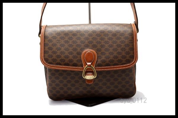 希少美中古■CELINE マカダム PVC×レザー ショルダーバッグ セリーヌ■0119qq0207748 ショルダーバッグ セリーヌ マカダム セリーヌ■1223az21484 激安 セリーヌ■0119nb27613