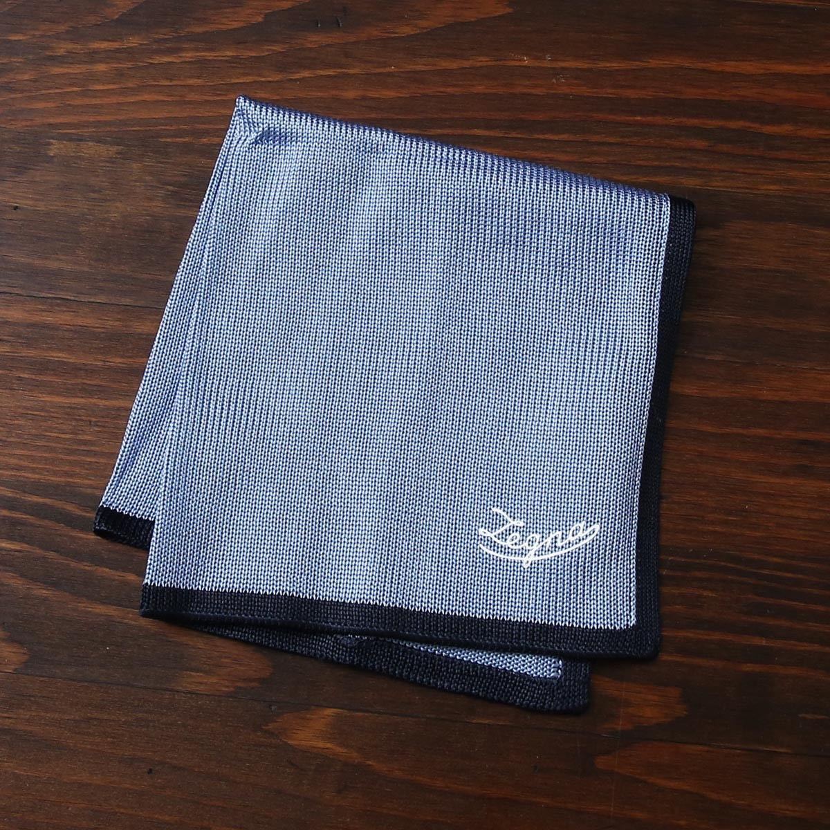 未使用 エルメネジルドゼニア Ermenegildo Zegna ポケットチーフ ミニ 