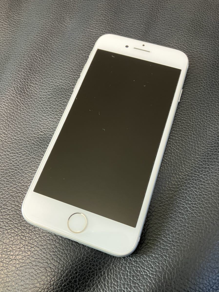 iPhone 7 32GB シルバー 本体 SIMロック解除