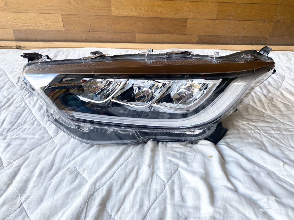 安い，正規品 ヤリス 左ライト LED KOITO K0-3 K2 MXPA10/MXPA15/MXPH10/MXPH15 YARIS KM08(ヘッドライト)｜売買されたオークション情報、yahooの商品情報をアーカイブ公開 - オークファン トヨタ用