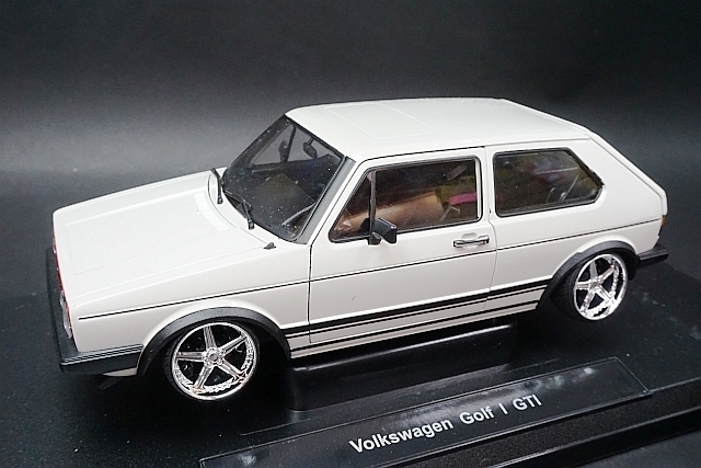 WELLY ウェリー / ウィリー 1/18 VW フォルクスワーゲン Golf ゴルフ I GTI ホワイト WE18039W