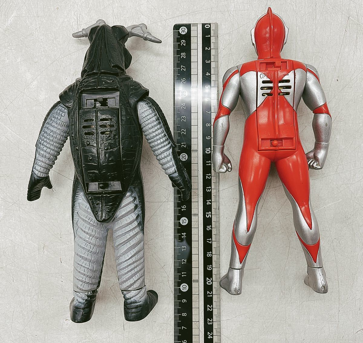中古】BANDAI ウルトラマン 声が出る パワフルサウンド ゼットン PS 