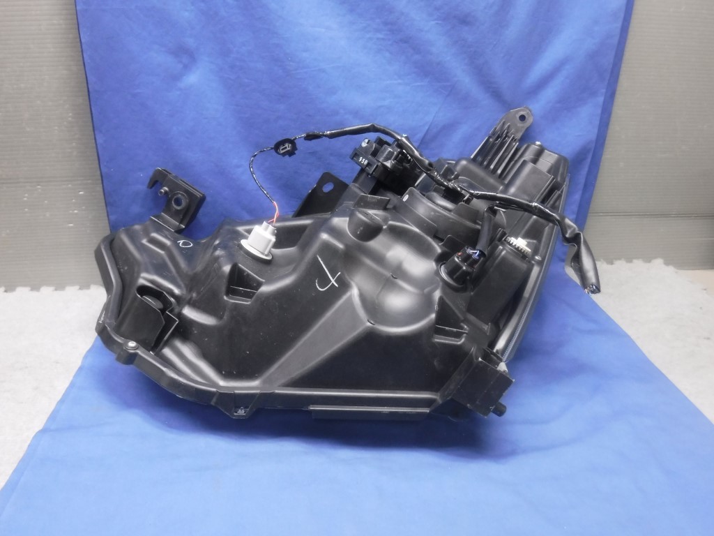 ミライース LA350S/LA360S 右ヘッドライト ハロゲン 100-69043 (Z4835