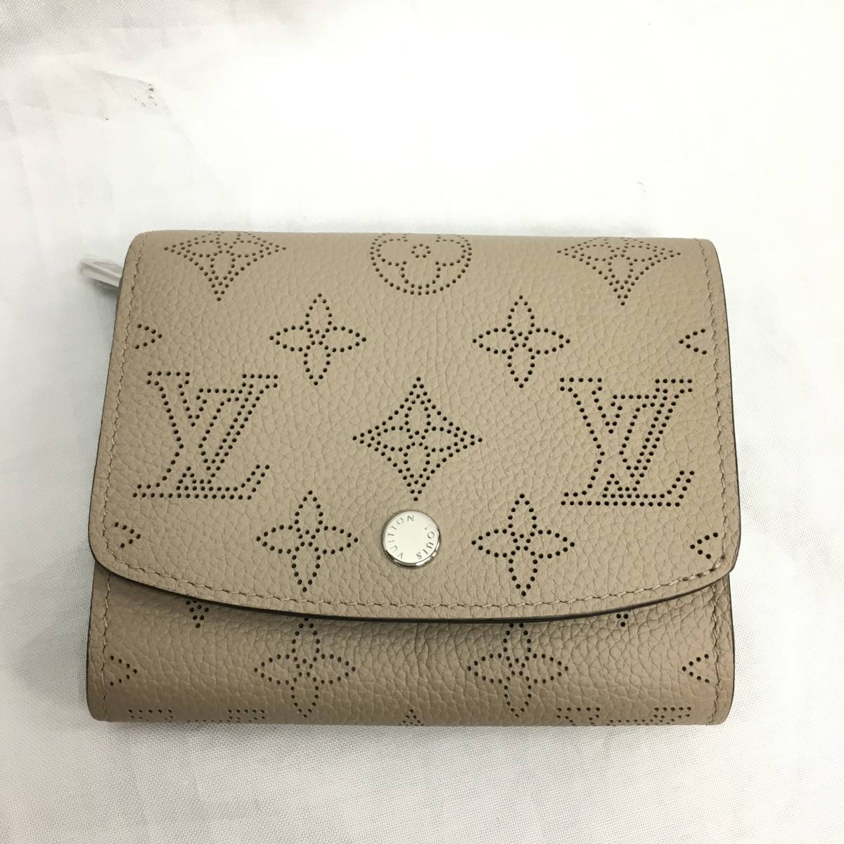 LOUIS VUITTON ルイ・ヴィトン 二つ折り財布 マヒナ ポルトフォイユ イリス コンパクト ガレ M62542 小銭入れ 
