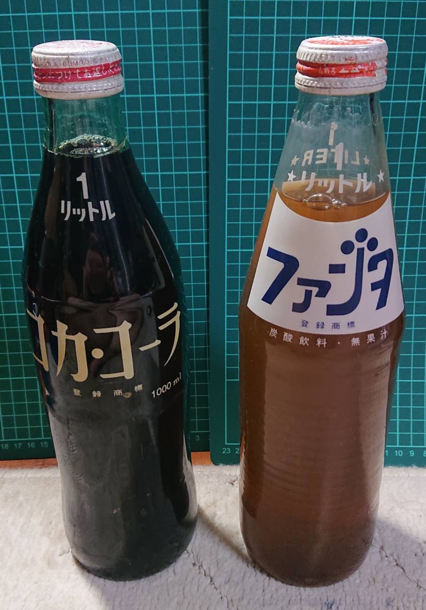 昭和レトロ コカコーラ ファンタ 瓶 1リットル 1000ml ２本セット 中身入り ヴィンテージ Coca Cola コカ コーラ 売買されたオークション情報 Yahooの商品情報をアーカイブ公開 オークファン Aucfan Com