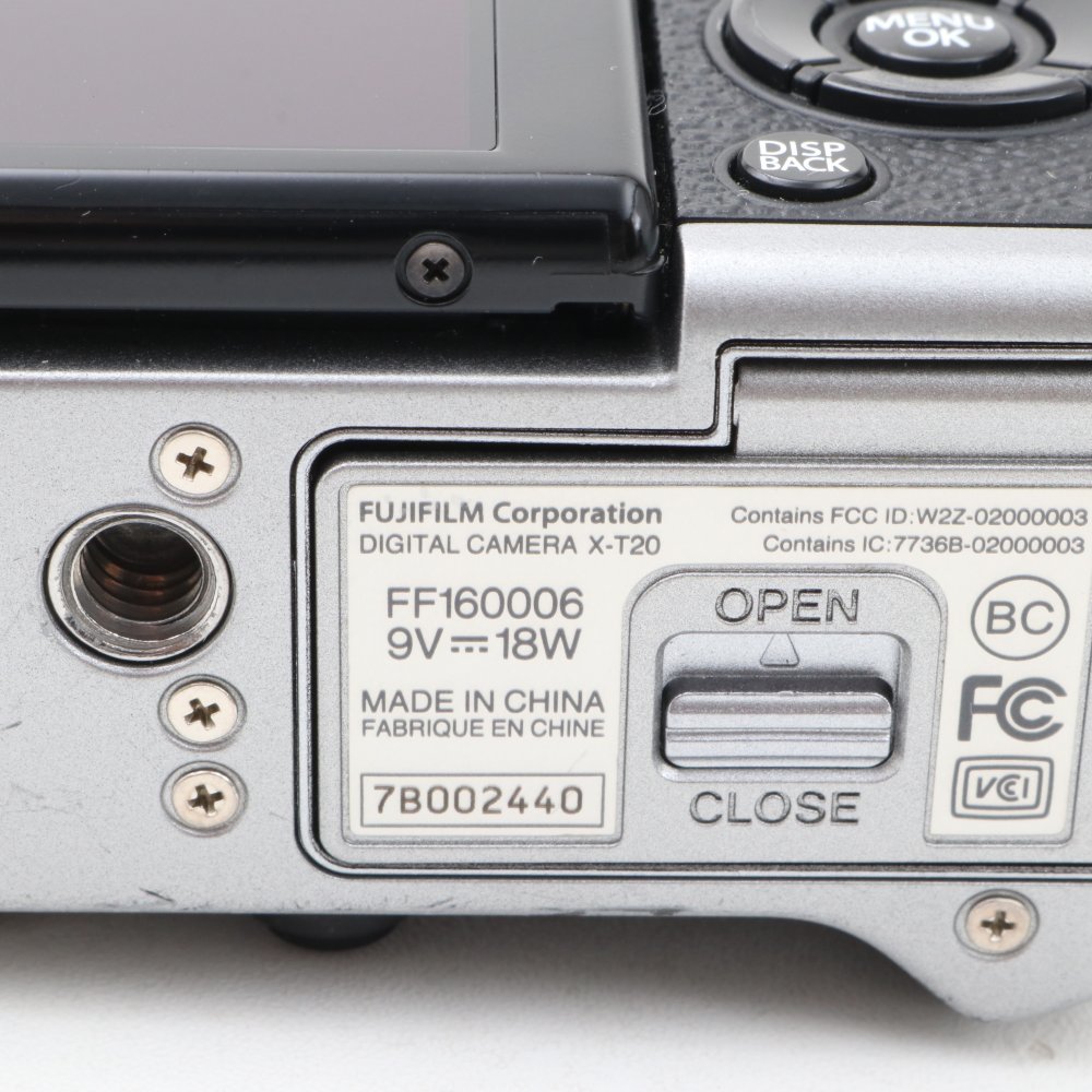 FUJIFILM ミラーレス一眼 X-T20 ボディ シルバー X-T20-S デジタル