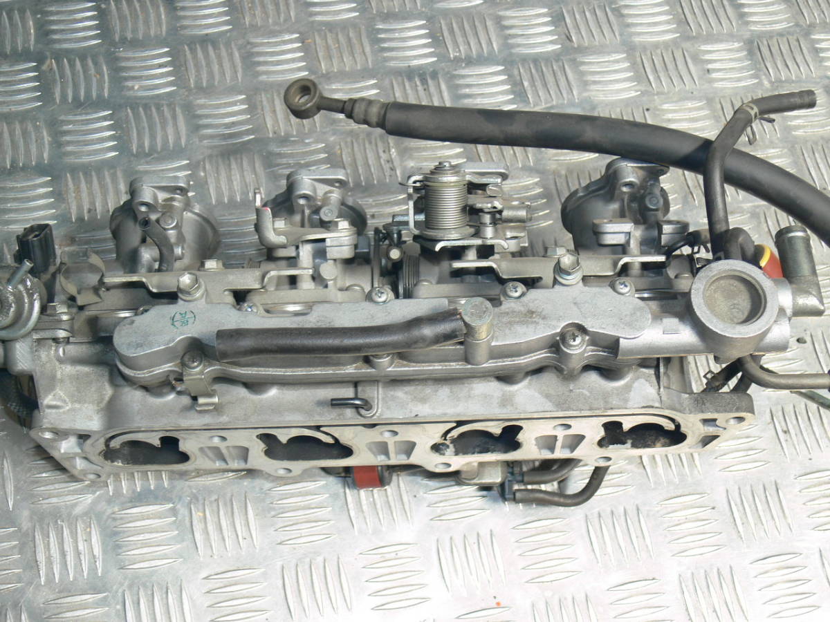 AE111 4連スロットル 純正 4AG AE101 AE86 4AG-EU