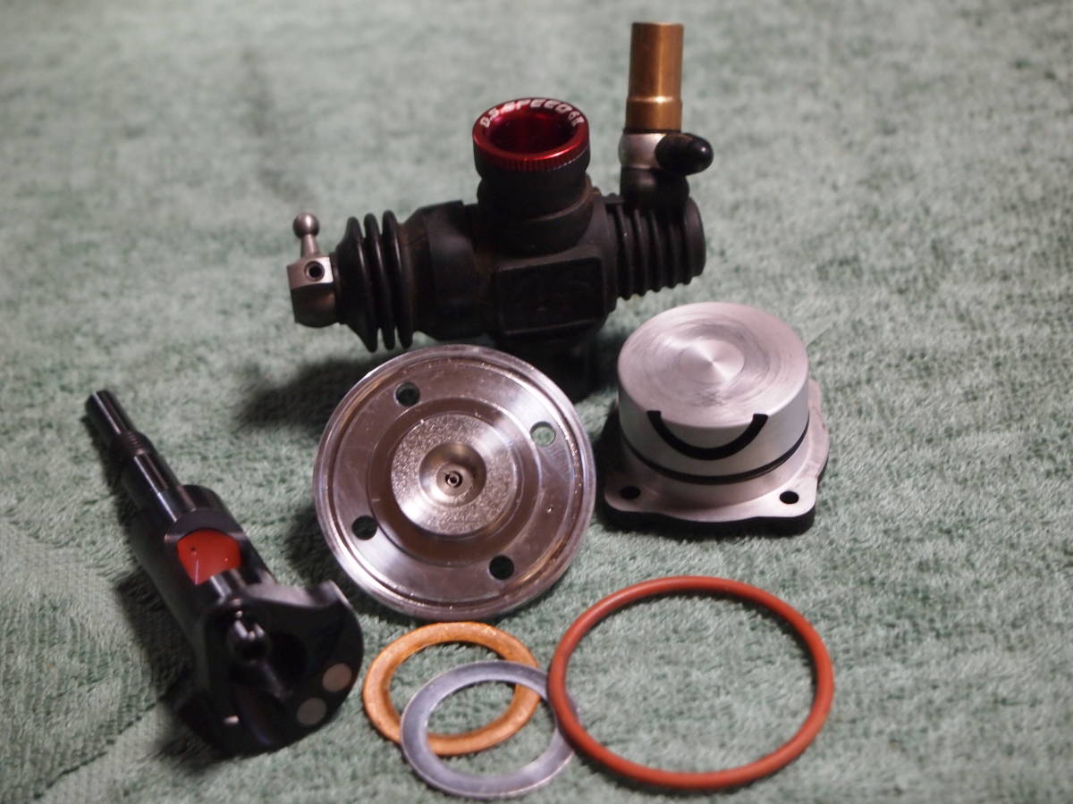 O.S.SPEED B2103 TYPE-R 1/8GPバギー エンジン 中古品 MBX MGT