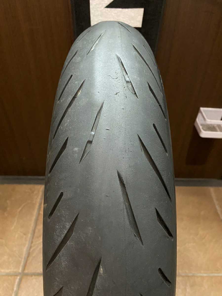 【本物保証，限定SALE】 MCタイヤ 2019年製造 BRIDGESTONE BATTLAX S22 120/70ZR17 ブリヂストン バトラックス ハイパースポーツ 120 70 17 3119 K2424(オンロード)｜売買されたオークション情報、yahooの商品情報をアーカイブ公開 - オ オンロード