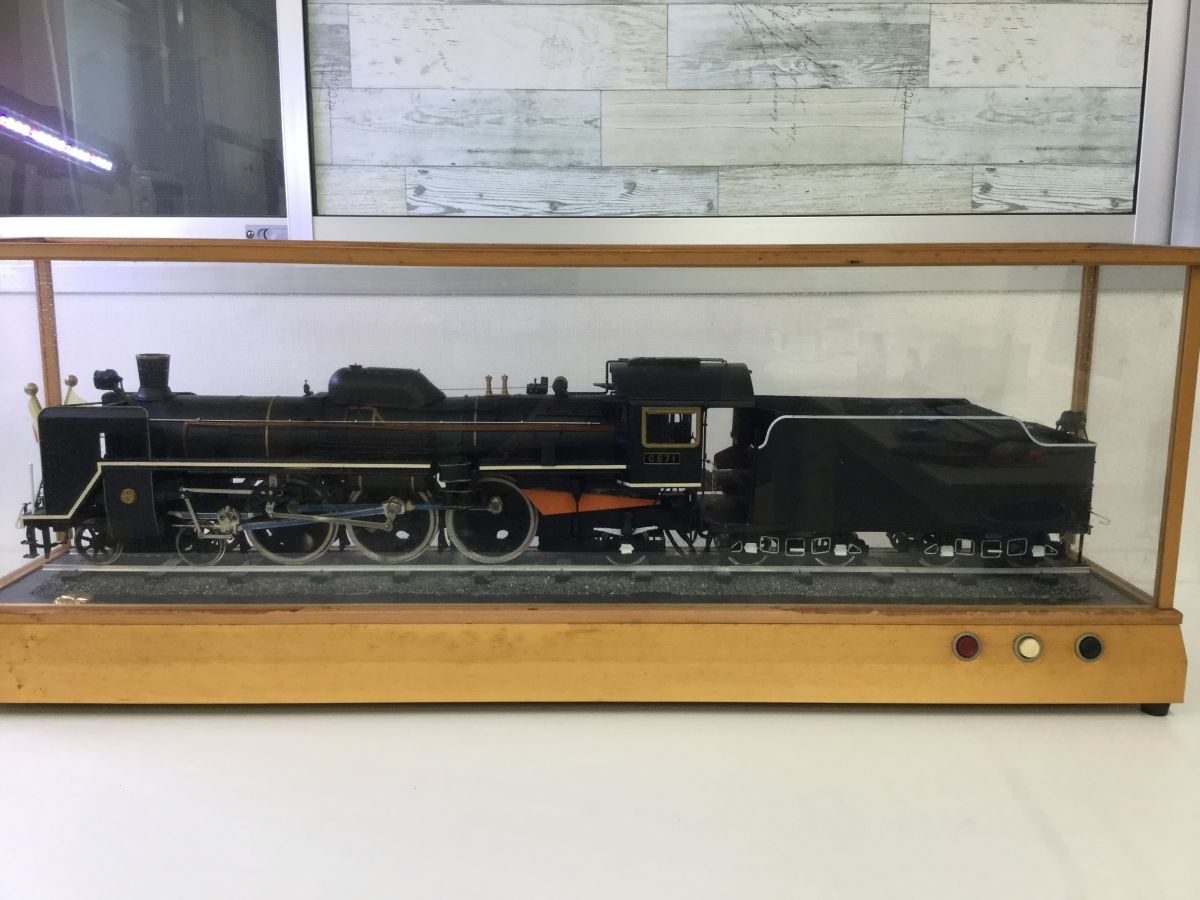希少　C57形1号機（C571）　大型鉄道模型　ガラスケース付き　高級精密モデル 営KZ747-160 【ガラスケース付き】鉄道模型 C571 蒸気機関車 (ケース