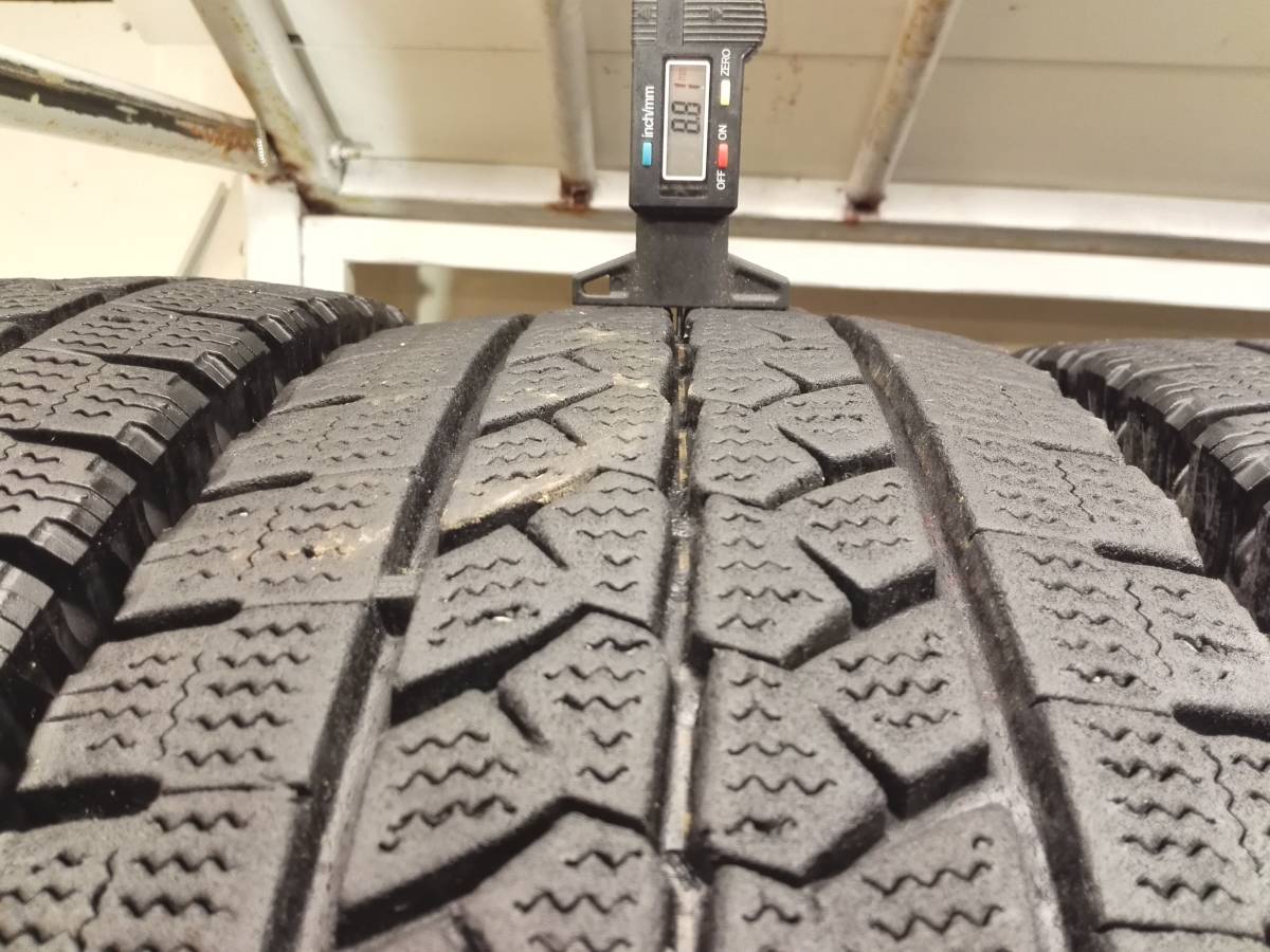 (L-816) ★　BRIDGESTONE ・トラック・スタッドレス・・205/80R17.5・120/118 L. LT ・6本・中古・ スタッドレス ブリヂストン 軽トラ バン&frasl;トラック用 価格｜295&frasl;80R22.5 商用バン・小型トラック専用タイヤ｜mobox（モボックス
